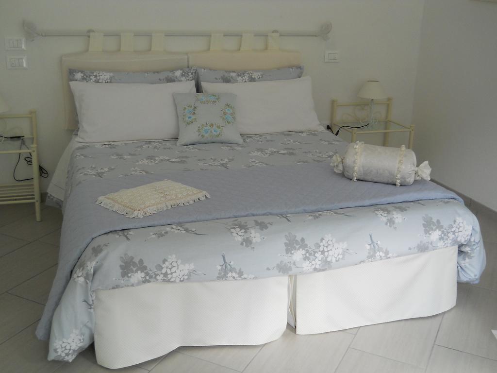 Dimora & Arte B&B Canneto sull'Oglio Стая снимка