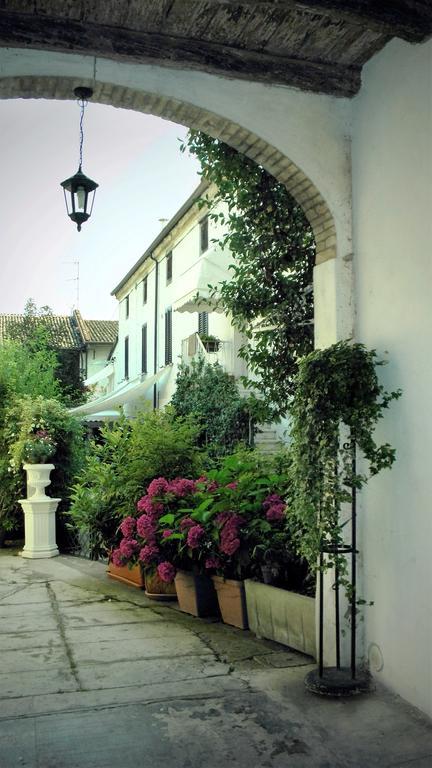 Dimora & Arte B&B Canneto sull'Oglio Екстериор снимка